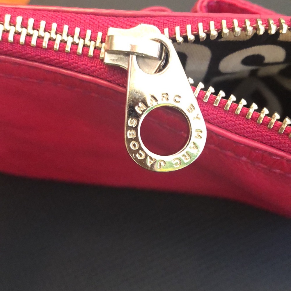 Marc by Marc Jacobs - Picture 7 of 10